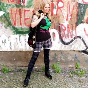 Refashioned Vintage Plaid Shorts (S/M)